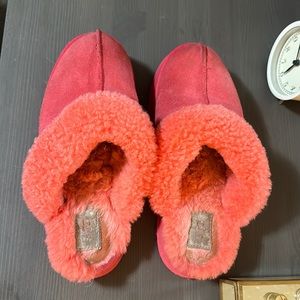 Ugg slippers 🥿